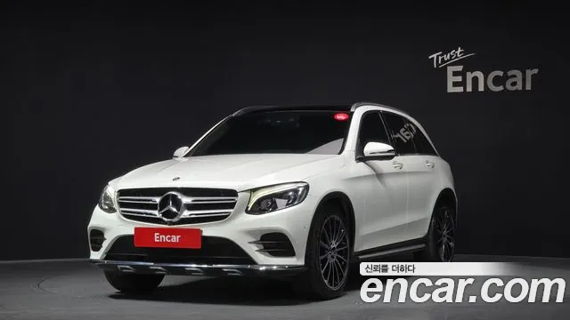 2019 Mercedes-Benz GLC-Class GLC300 4MATIC AMG Line